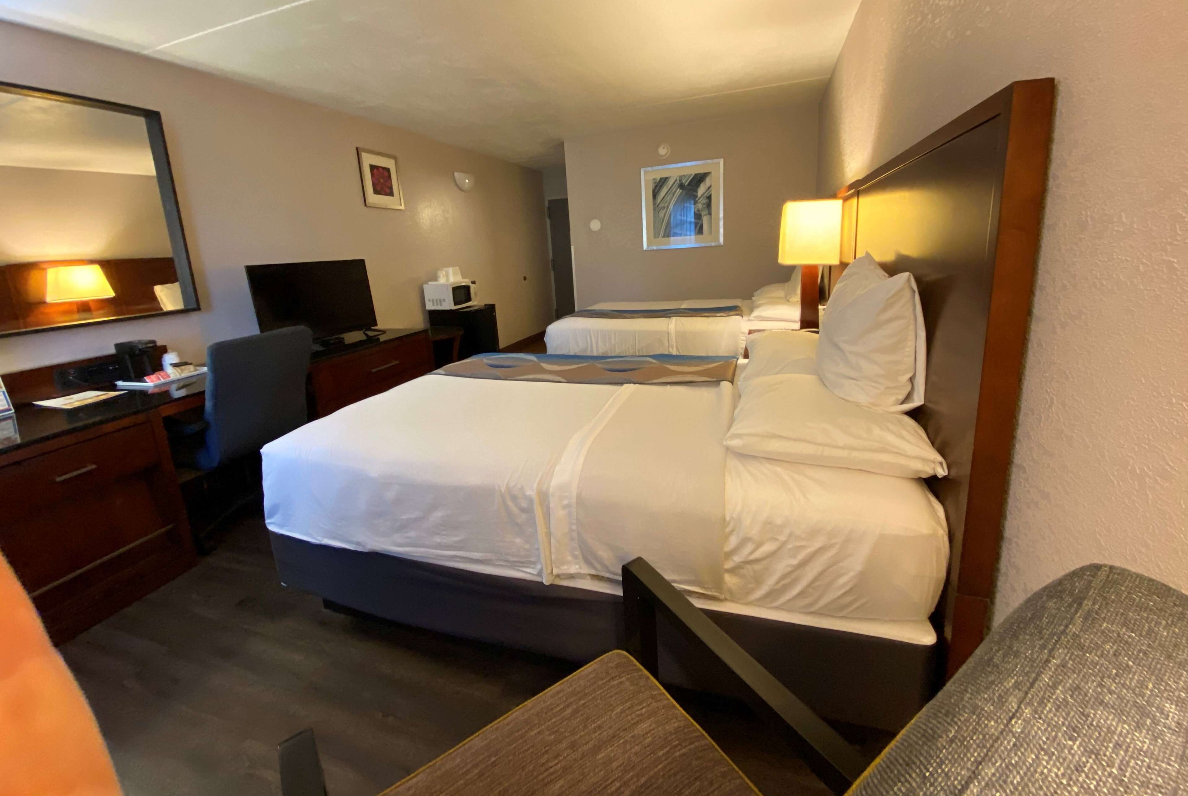 Travelodge Inn & Suites by Wyndham Albany – Albany, NY