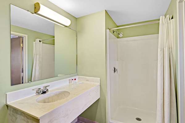  - Ramada Hotel Old Orchard Beach Area Saco