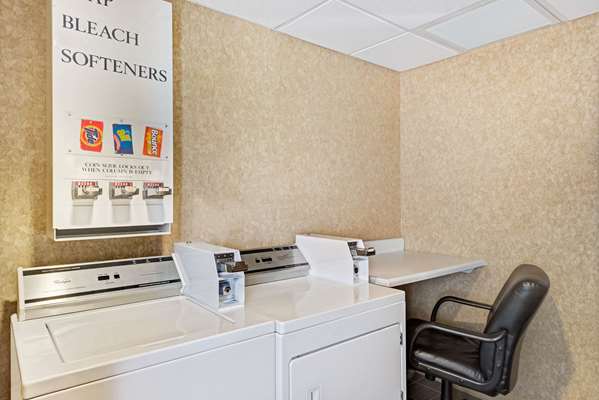  - Ramada Hotel Old Orchard Beach Area Saco