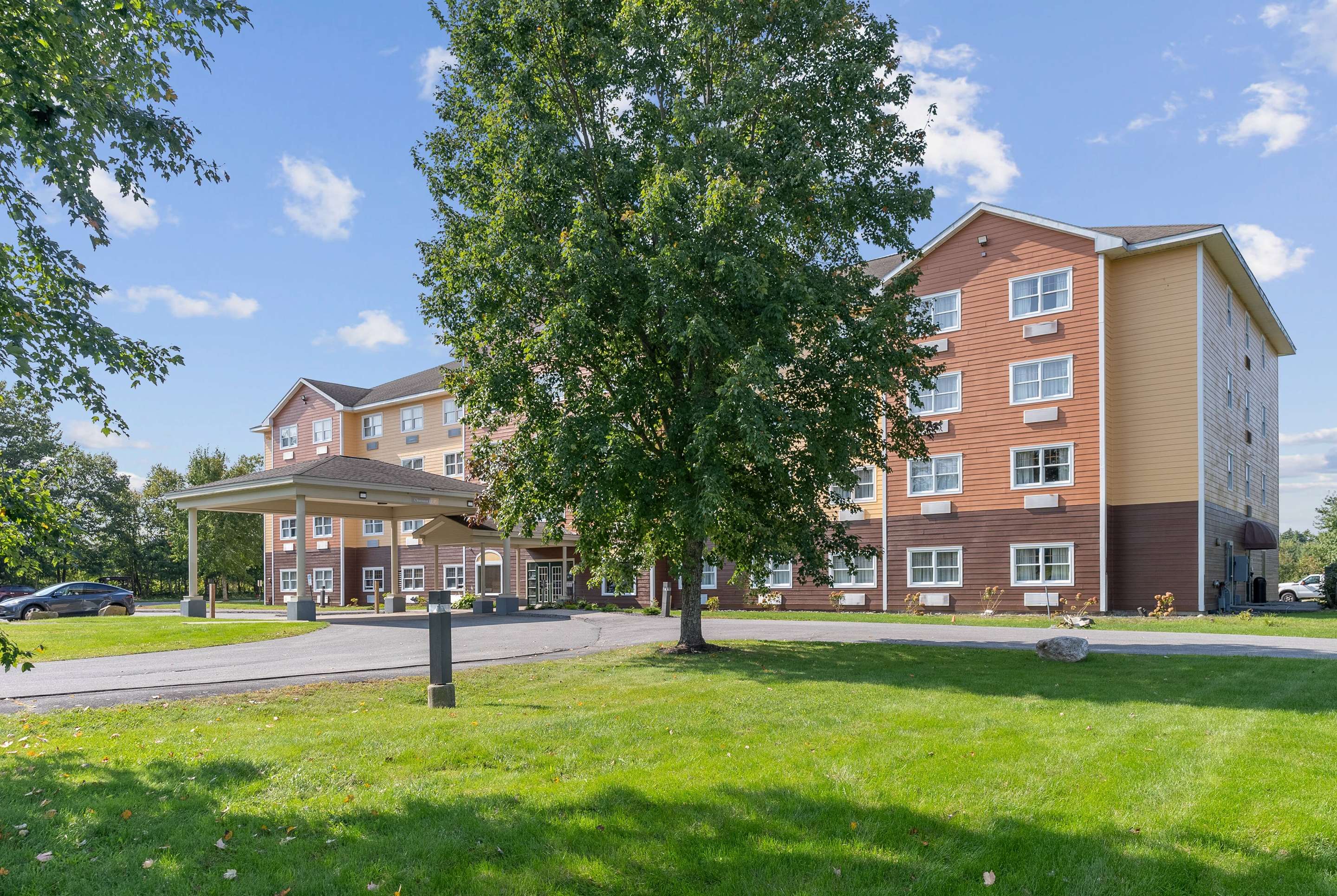 Exterior | Ramada by Wyndham Saco/Old Orchard Beach Area