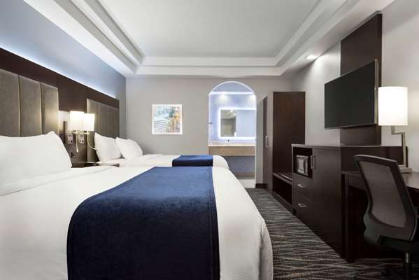  - Days Inn & Suites Hobby Airport Houston - I-45, Exit 36