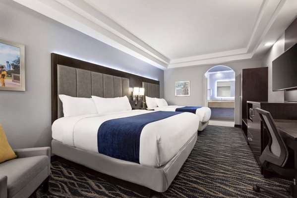  - Days Inn & Suites Hobby Airport Houston - I-45, Exit 36