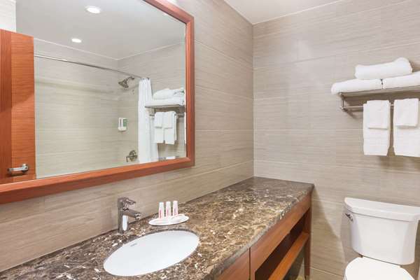  - Ramada Hotel Flushing