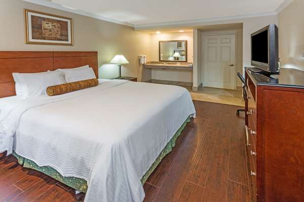  - Howard Johnson Inn Pasadena