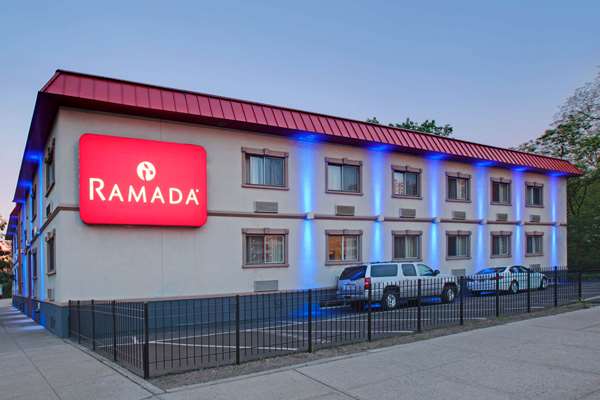 Exterior view - Ramada Hotel Bronx - I-95, Exit 13