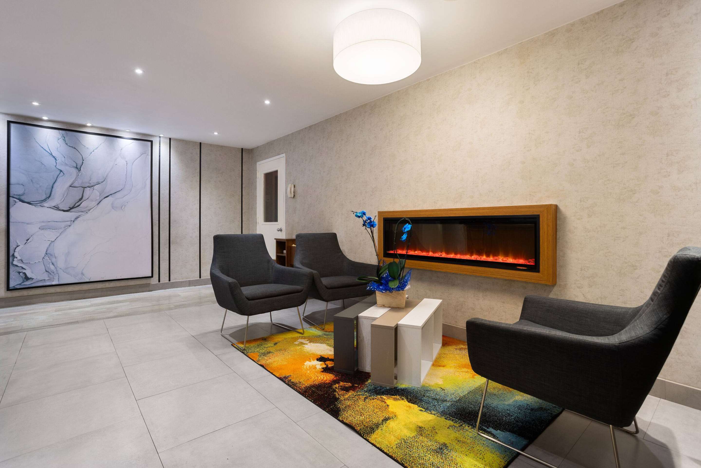 Lobby | Ramada by Wyndham Bronx
