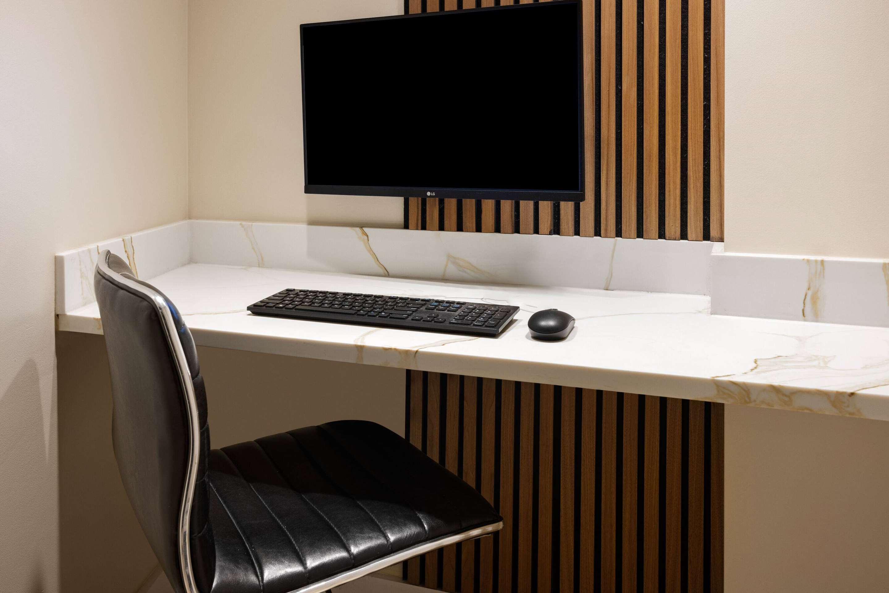 Business Center | Ramada by Wyndham Bronx