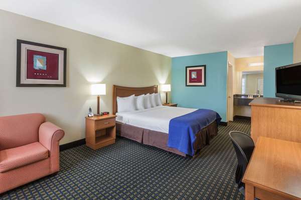  - Days Inn Natchitoches - I-49, Exit 138