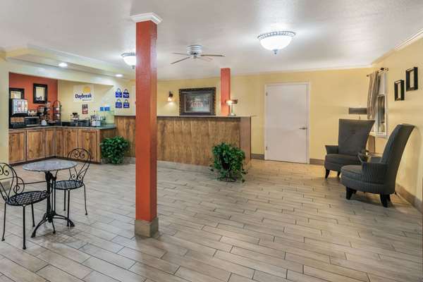  - Days Inn Natchitoches - I-49, Exit 138
