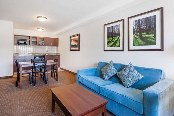  - Ramada Hotel Creston