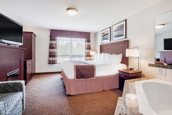  - Ramada Hotel Creston