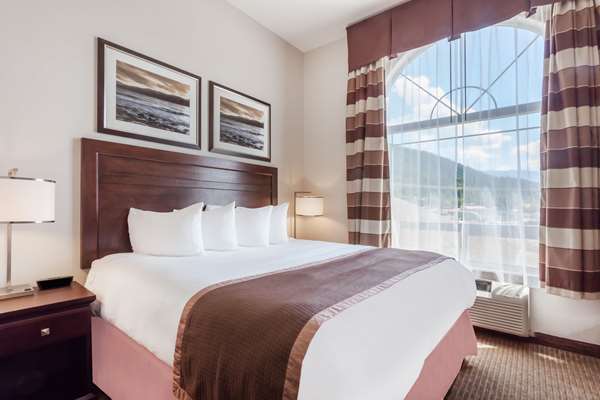  - Ramada Hotel Creston