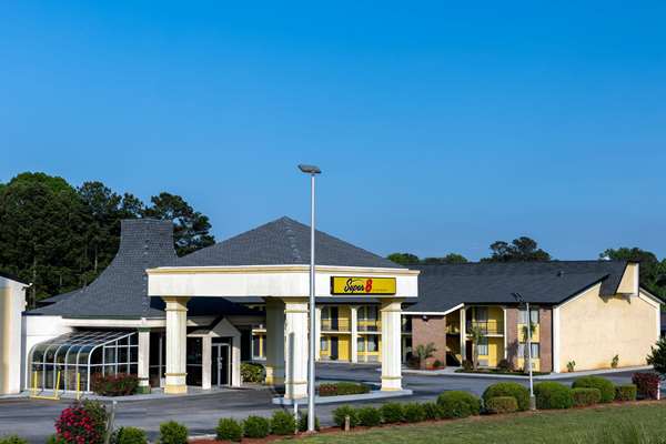 Exterior view - Super 8 Motel McDonough - I-75, Exit 218