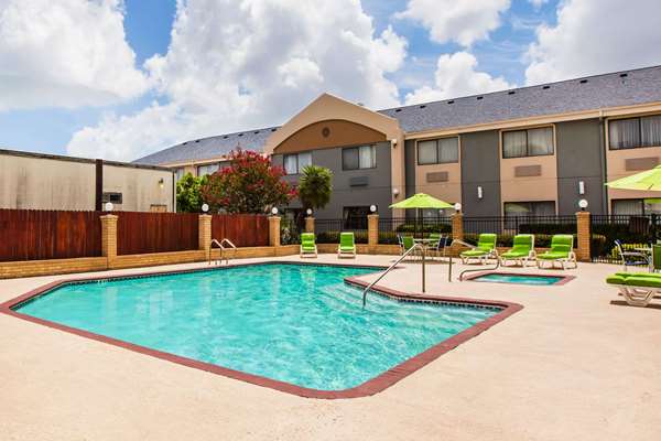 Pool - Days Inn & Suites Corpus Christi South