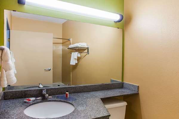  - Days Inn & Suites Corpus Christi South