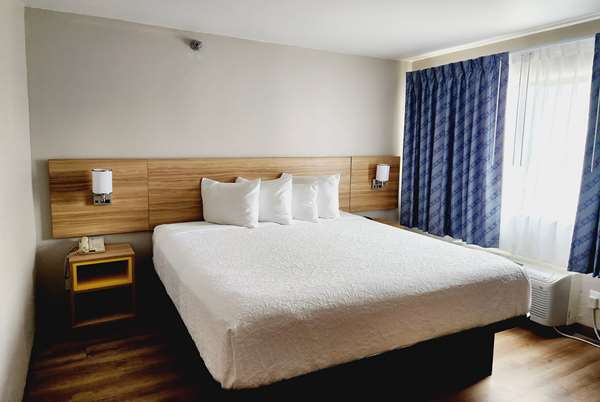  - Days Inn & Suites Corpus Christi South