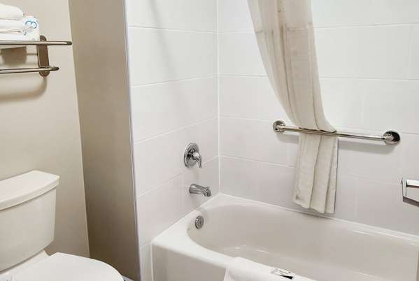  - Days Inn & Suites Corpus Christi South