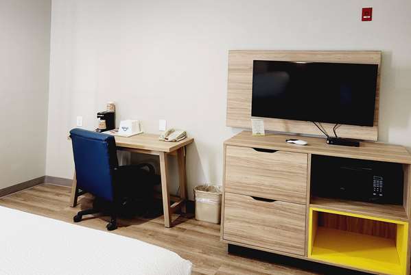  - Days Inn & Suites Corpus Christi South