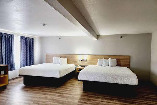  - Days Inn & Suites Corpus Christi South