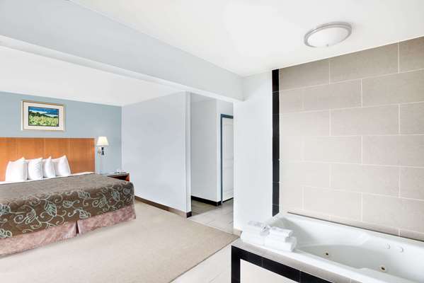 Suite - Days Inn Fort Drum Evans Mills