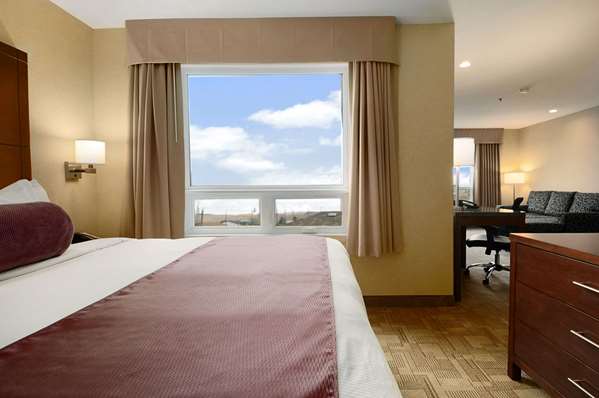Suite - Days Inn Regina Airport