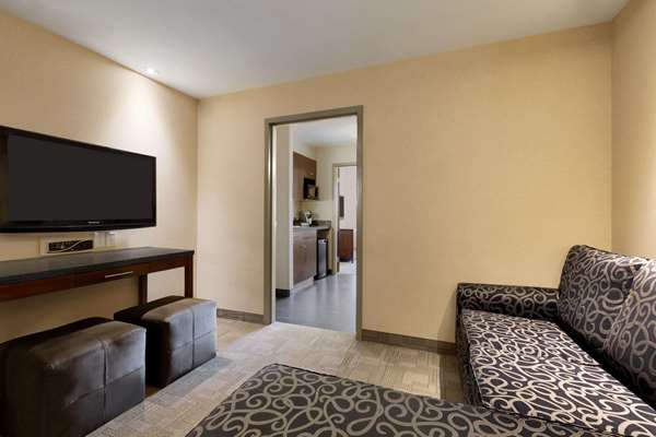  - Days Inn Regina Airport