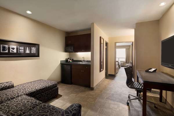  - Days Inn Regina Airport