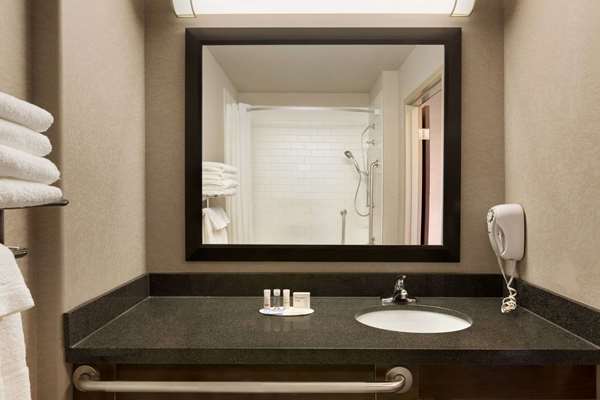  - Days Inn Regina Airport