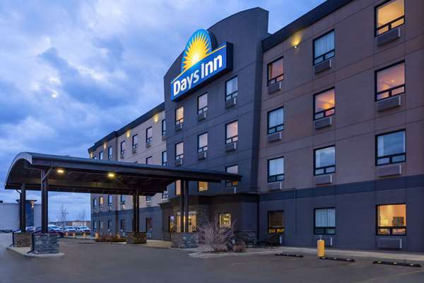 Exterior view - Days Inn Regina Airport