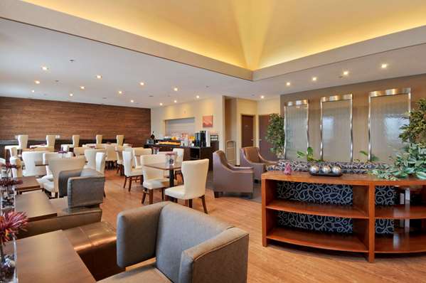 Restaurant - Days Inn Regina Airport