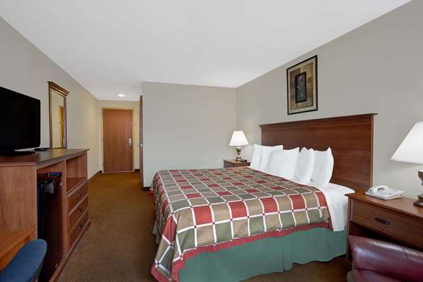  - Days Inn Greensboro - I-40, Exit 214