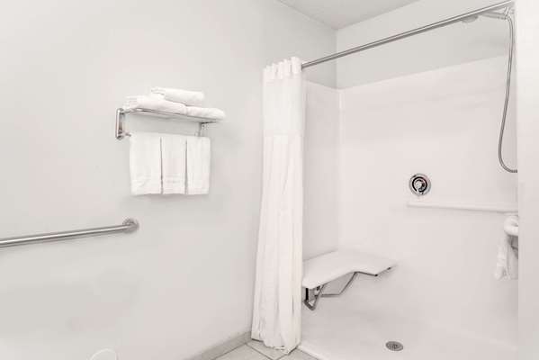  - Days Inn Greensboro - I-40, Exit 214