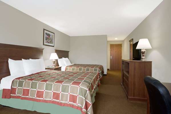  - Days Inn Greensboro - I-40, Exit 214