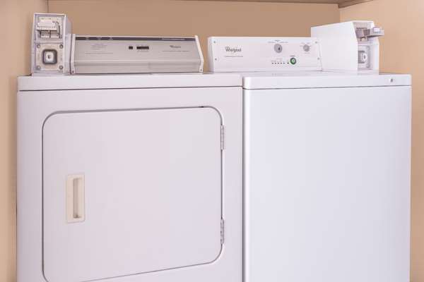 Amenities - Super 8 Motel West Macon - I-475, Exit 3