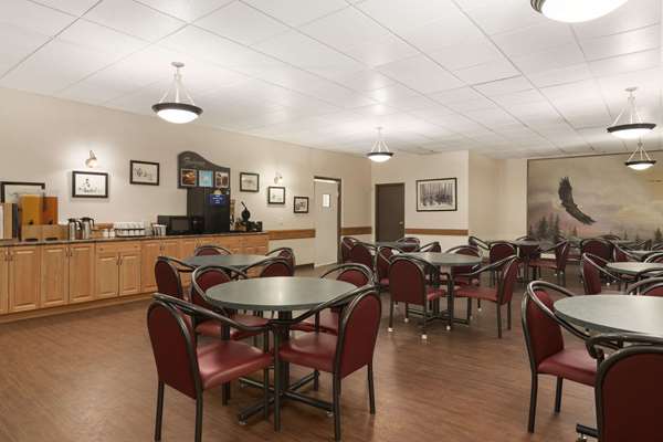 Restaurant - Days Inn High Prairie