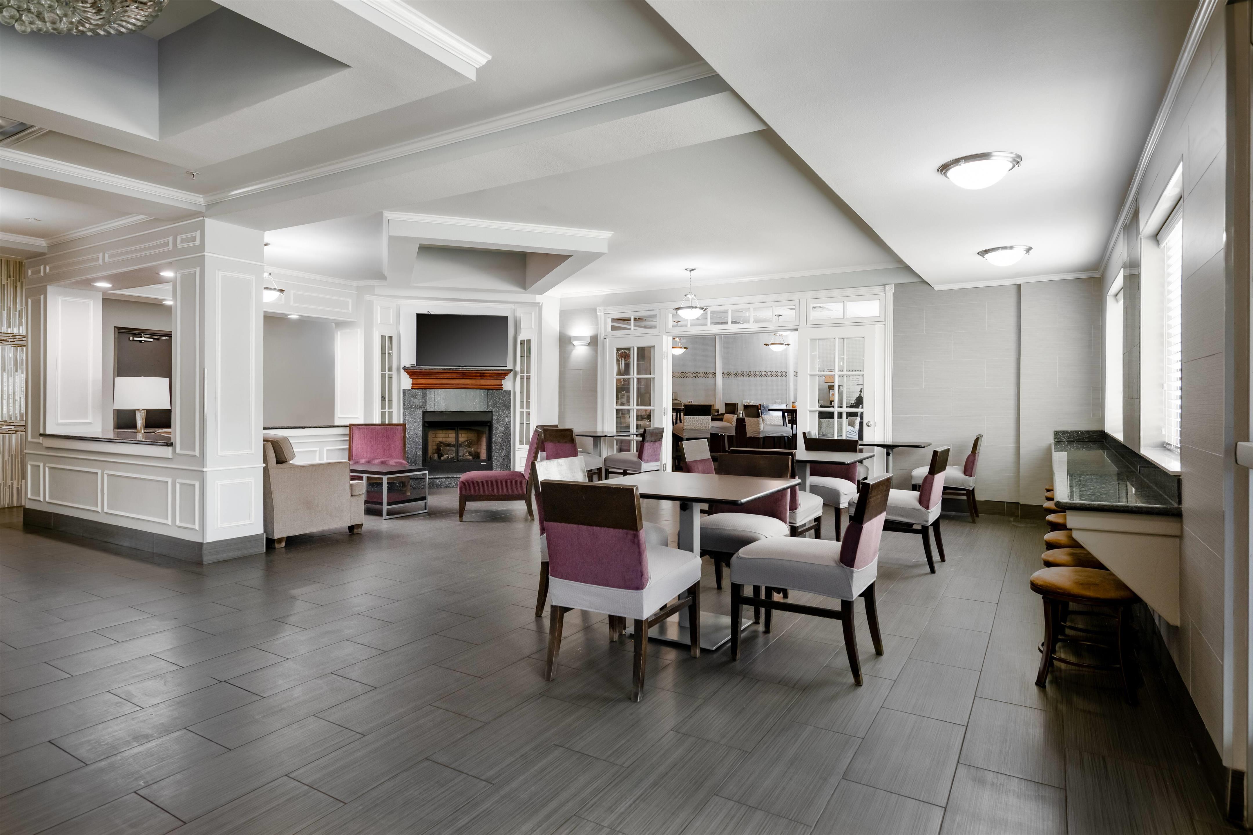 Lobby | Baymont by Wyndham College Station