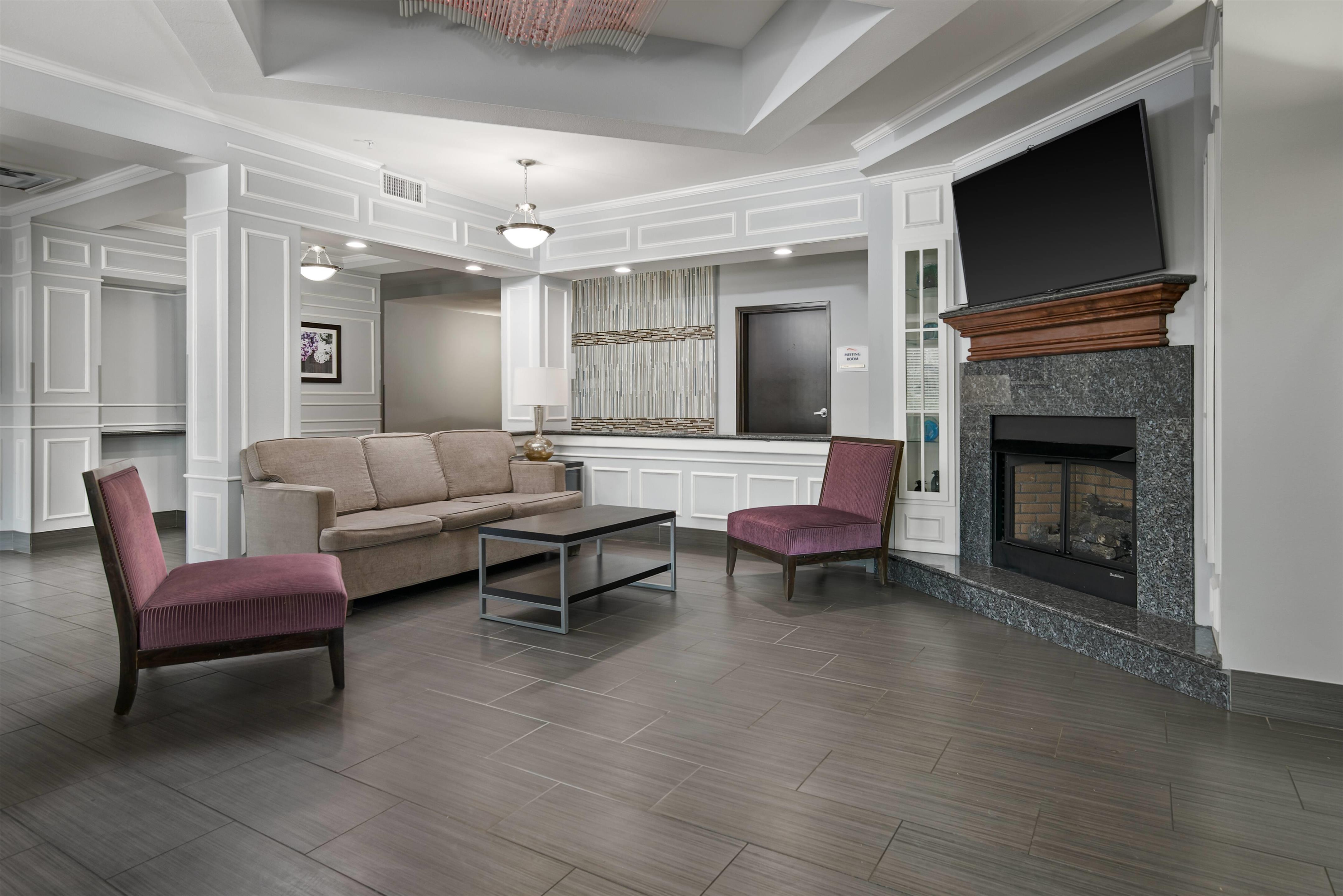 Lobby | Baymont by Wyndham College Station