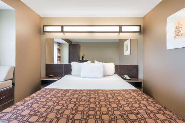  - Microtel Inn & Suites by Wyndham Dickinson