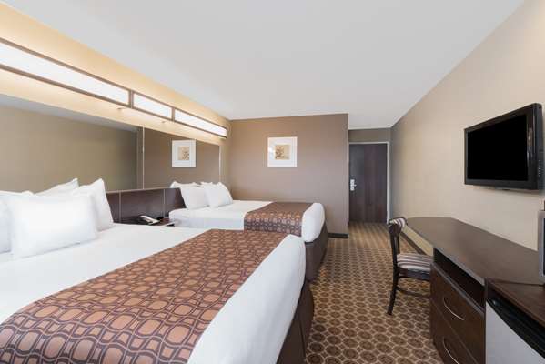  - Microtel Inn & Suites by Wyndham Dickinson