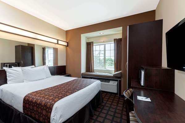  - Microtel Inn & Suites by Wyndham Eagle Pass