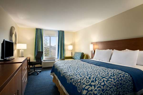  - Days Inn & Suites Altoona