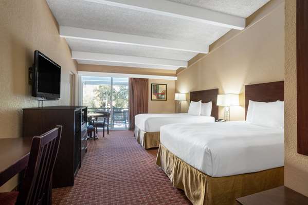  - Travelodge Lakeland - I-4, Exit 32