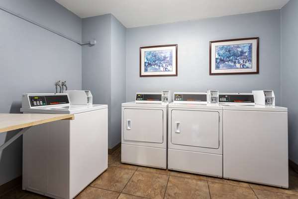 Amenities - Travelodge Lakeland - I-4, Exit 32