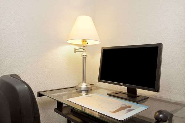 Conference Area - Days Inn & Suites Bush Airport North Houston - I-45, Exit 59