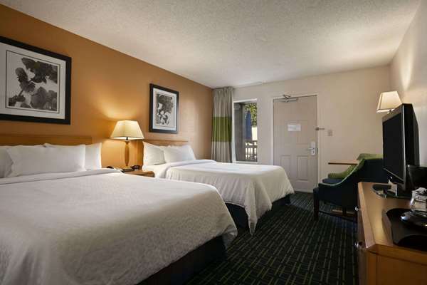  - Days Inn Hamilton Place Chattanooga - I-75, Exit 5