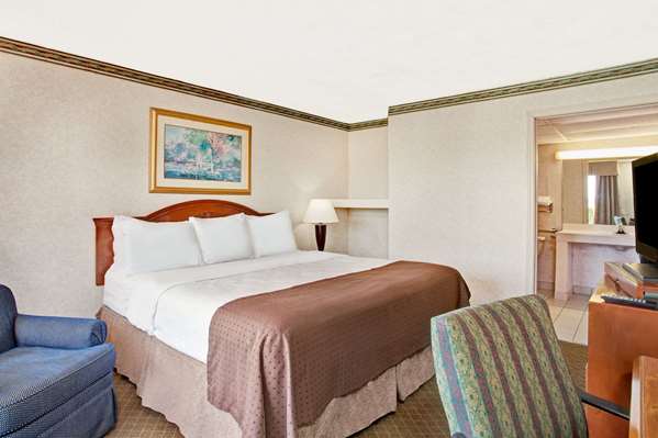 - Days Inn Forrest City - I-40, Exit 241