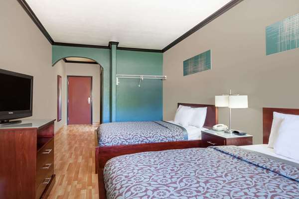  - Days Inn & Suites Marquez