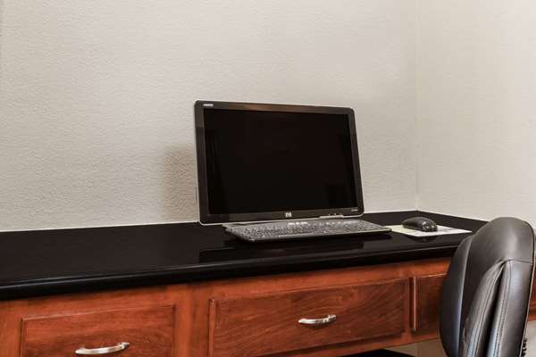 Conference Area - Days Inn & Suites Marquez