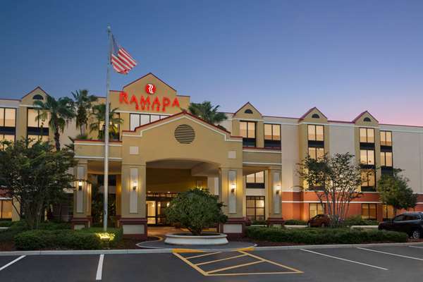 Exterior view - Ramada Inn & Suites Airport Orlando