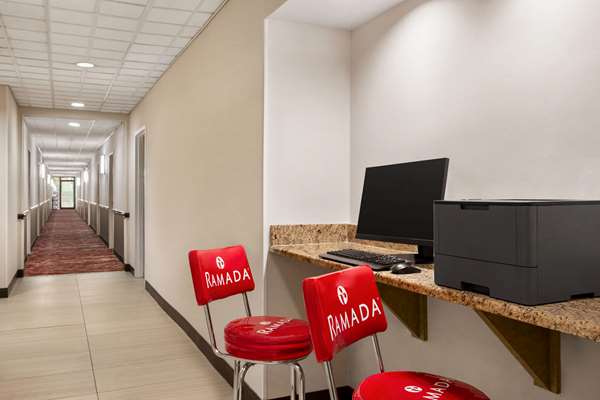 Conference Area - Ramada Inn & Suites Airport Orlando